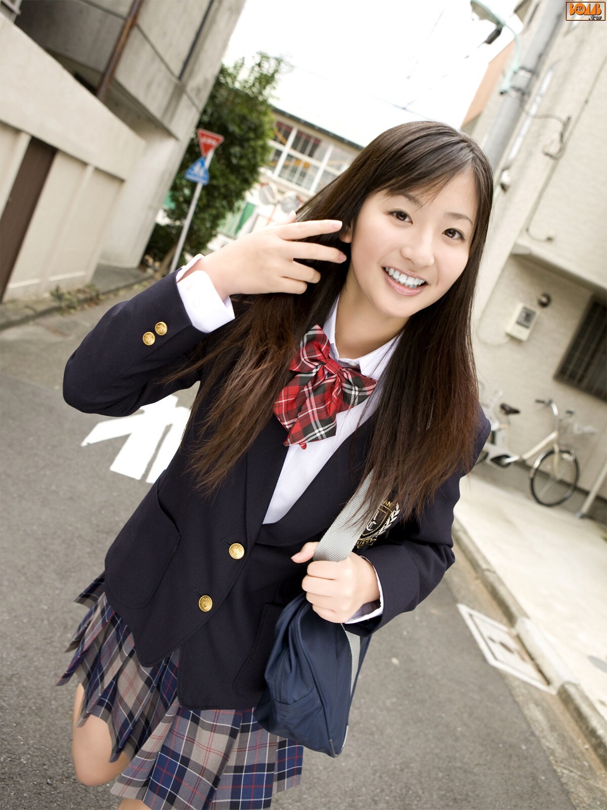 Murakami Yuri 村上友梨 [Bomb.tv] 2009.12